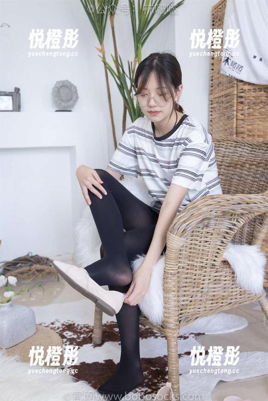 BoBoSocks袜啵啵 - 厚红丝里的稚予：精选里有种想继续说下去的冲动