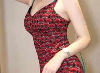 Feilin嗲囡囡 – 王婉悠Queen吊带合集：每一款吊带都有腹语，听懂了再选衣服！