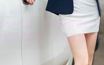HuaYang花漾 – 分享赵惟依coco在浴缸里的另类写真，水花里藏着啥？