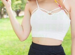 IMiss爱蜜社 – 看小九月的写真，分享了我人生最大的秘密：我其实只是在矮凳子上拍的！