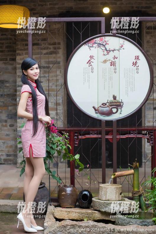 IMiss爱蜜社-莎莎Sasa IMiss爱蜜社 - 莎莎Sasa的豹纹合集,咦,照片里还有一只迷路的小猫吗?