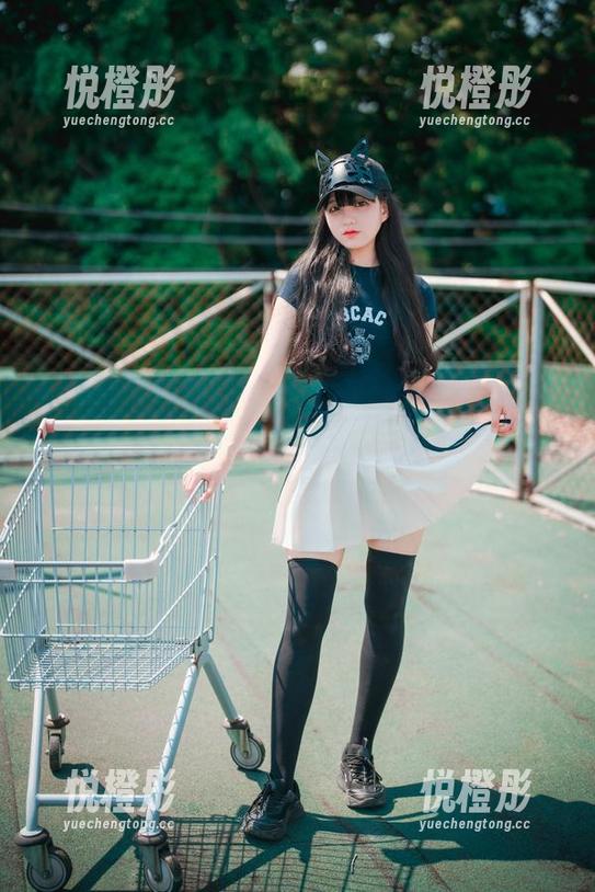 水花四溅！Jenny(정제니)和她的DJAWA游泳课cos，原图让我意外了……