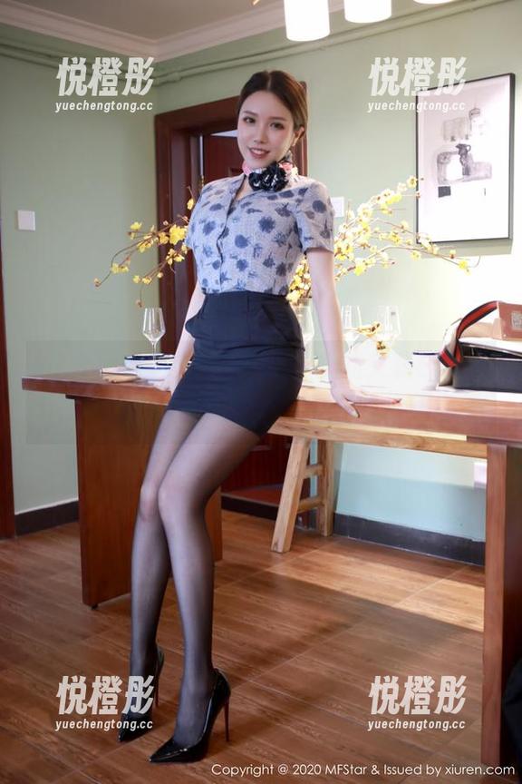 MFStar模范学院-艾莉Evelyn MFStar模范学院 - 图片里的艾莉Evelyn,一件连体衣搞定所有要求,太厉害了