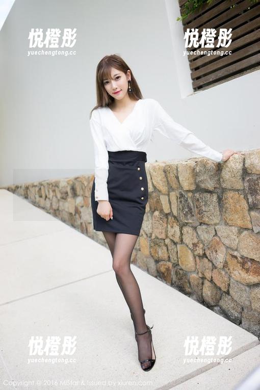 MiStar魅妍社-Angela小热巴 MiStar魅妍社 - 翻转你的想象,Angela小热巴的白色高清美图,别眨眼哦!