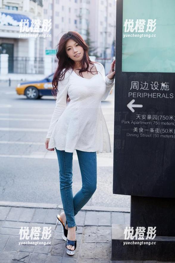 TuiGirl推女郎-安沛蕾 TuiGirl推女郎 - 安沛蕾更新了美腿特辑,原图让我想疯狂冲去健身房——这腿我不想只有在幻梦中见!