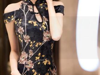 XIAOYU语画界 – 为啥绯月樱的白裙看起来那么好？疑惑中，一边下载一边想为啥！