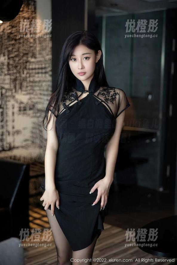 Xiuren秀人网-Yuki鱼儿 Xiuren秀人网 - 黑白调里的Yuki鱼儿,私房原图,别说话就看!