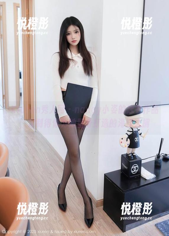 Xiuren秀人网-nancy小姿 Xiuren秀人网 - nancy小姿的泳衣作品,定制得像为她量身打造的海洋之拥