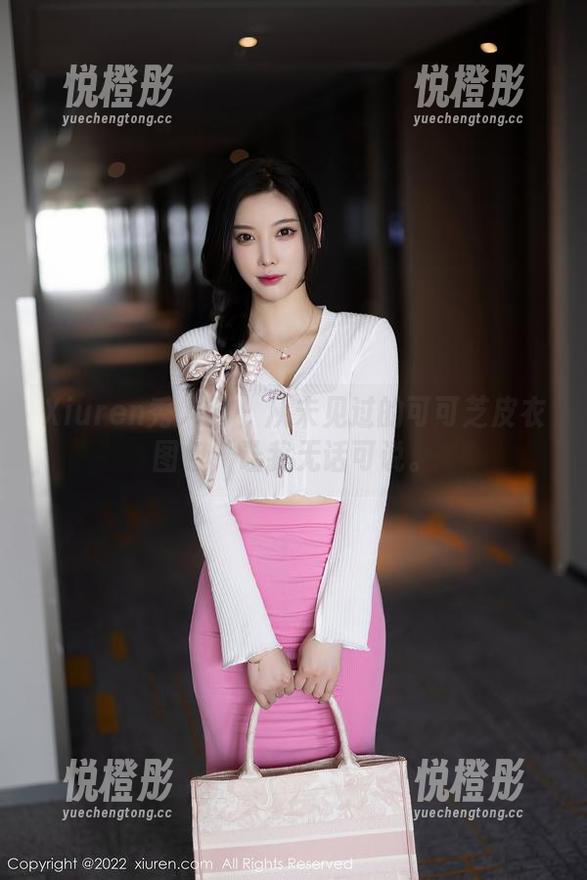 Xiuren秀人网-可可芝 Xiuren秀人网 - 从未见过的可可芝皮衣图包,让我无话可说。