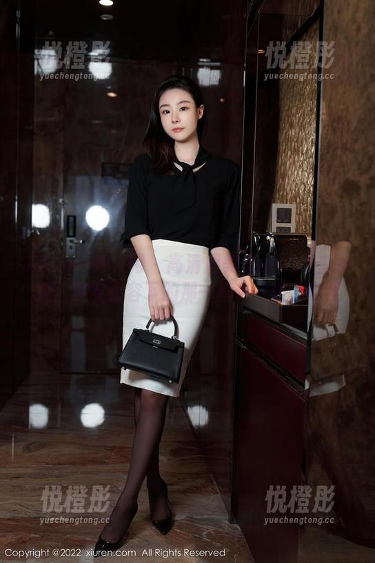 Xiuren秀人网-周美美alicia Xiuren秀人网 - 高清周美美alicia少女图,真实面容下的那一丝……难以形容
