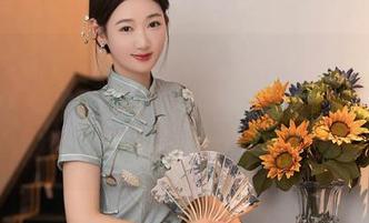 Xiuren秀人网 – 小茉莉jasmine的办公室图集，虽说无圣光，却像是在摆弄一场充满趣味的游戏，等你来捉迷藏！