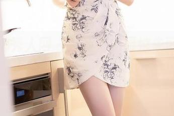 Xiuren秀人网 – 图集上的厨娘朱可儿Flower，美食和拍照哪个更让人流口水？