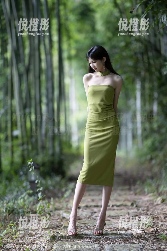 Xiuren秀人网-李丽莎 Xiuren秀人网 - 精致的李丽莎,旅拍中的‘酒店外’也是首席模特?