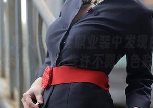 Xiuren秀人网 – 在职业装中发现白洁Bessie，精选些许不羁的色彩