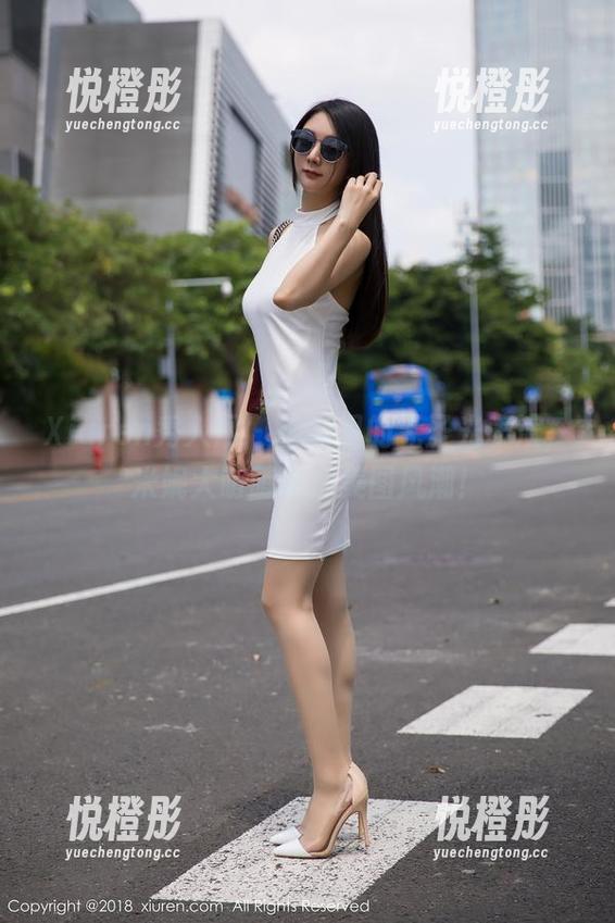 Xiuren秀人网-米妮大萌萌 Xiuren秀人网 - 校园里的无圣光表演,米妮大萌萌掀起美图风潮!