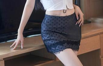 YouMi尤蜜荟 – 这一波，张思允Nice最新女王合集里，太多眼神交汇了吧？