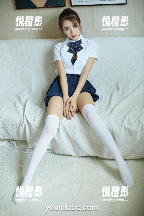 YouMi尤蜜荟 - 李纤纤在线发话，白丝图集太美我都不敢直视了！