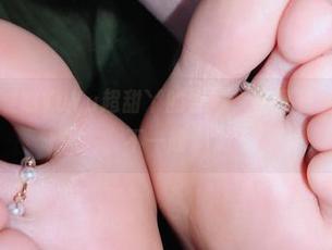 微密圈 – 瞧瞧YuYu超甜丫的学妹，写真里的气质确实不一般。