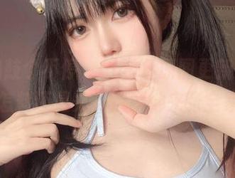 浴室捣鼓个不停，at鲨鱼原图更新改头换面，怎料还是义无反顾地来张全家福！