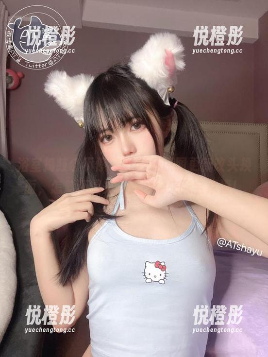 浴室捣鼓个不停，at鲨鱼原图更新改头换面，怎料还是义无反顾地来张全家福！