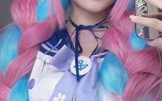 职业装不再单调，看看roroki骷髅姬的高清幕后照片