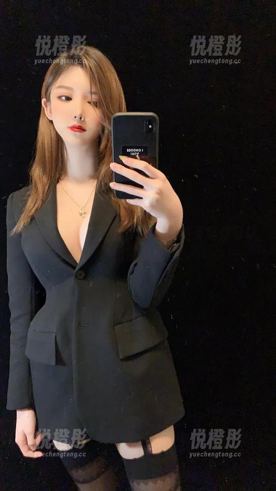 一小央泽海边资源：换衣服的姿势都可以说是审美教学