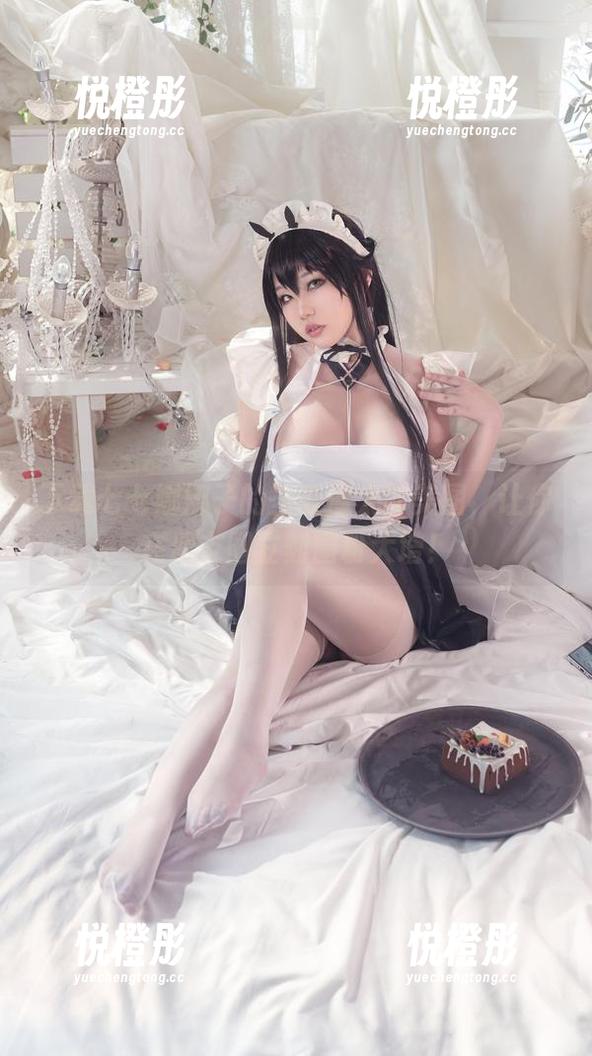下载七七娜娜子的圣诞魔太郎美图，让你在朋友圈立刻圈粉大增！