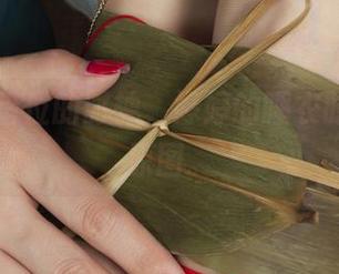 丽柜 – 错位的时钟，婷婷的睡衣时间——原图。