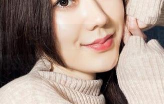 克拉女神 – 更新了！佳莹的红润足底，直接把我那颗漂浮的心给稳住了！