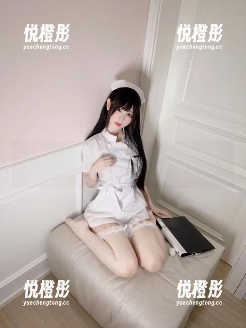 十万口草莓粥粥 微密圈 - 十万口草莓粥粥的美图带着神秘的资源,忽似一场意外的甜蜜约会。