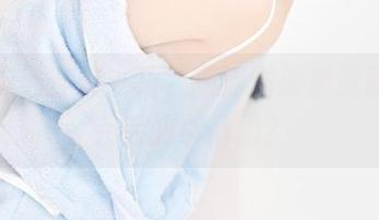 名濑弥七穿连衣裙，高清图册里竟藏着一丢丢的小心思？