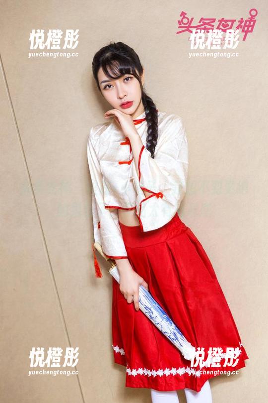 头条女神-小晴子 头条女神 - 校服+小晴子,我想不到更绝的组合了,作品太有脑洞感
