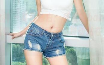 头条女神 – 夏日独白：杨漫妮baby的高清作品集，完全把夏天的躁动粘在了胶卷上