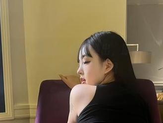 微密圈 – 小优优子双人CP最新推出，原图和壁纸让我不小心多眼熟了几眼