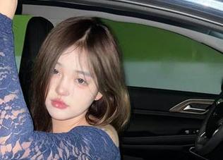 微密圈 – 貂皮大衣？小优优子在高清写真里真把它穿出了新高度