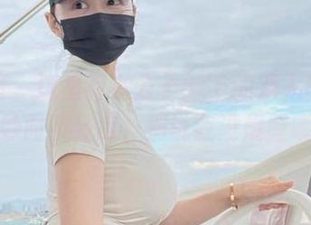 微密圈 – 这里有左公子666的双人图集，巧妙而不经意，别说我没提醒哦。