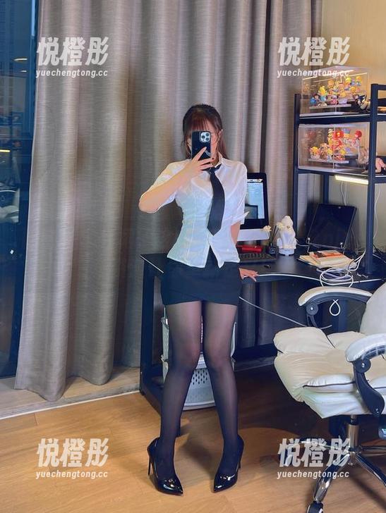 张思允nice 微密圈 - 红裙子该如何演绎?张思允nice资源让你重新定义!
