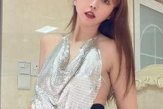 微密圈 – 图片更新：张思允nice的黑丝制服太好看了，让我想直接把线上摄影师拉黑！