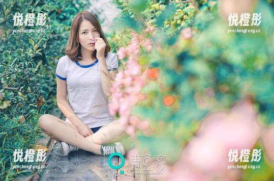 推女神-绮里嘉Ula 推女神 - 绮里嘉Ula的黑丝写真,竟然如此让人想要多看一眼…