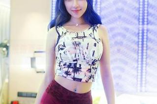 推女郎 – 赵惟依夏天私拍，翻翻资源，好像又发现了新大陆！