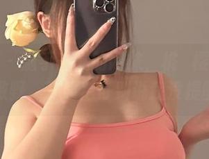 微密圈 – 随手一抛的网袜，桃沢樱呀在图库里撒野，下载后可别说我没提醒你。