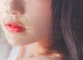 终于见到桜桃喵的英梨梨COS了，原图跟图册是一对“甜蜜”的二选一！