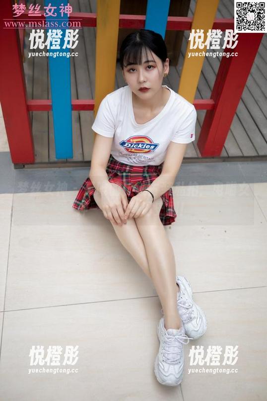 梦丝女神-灵唯 梦丝女神 - 灵唯的长城古装私拍:电喵女神一秒化身历史剧!