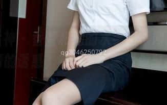 梦丝女神 – 香萱和她的水手服，网盘里数不清的诱惑，有空下载一张做壁纸。