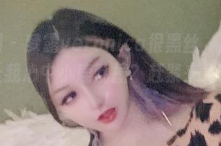 微密圈 – 梦露veronica很黑丝，难道是为了让我心中小鹿乱撞？赶紧来免费套图！