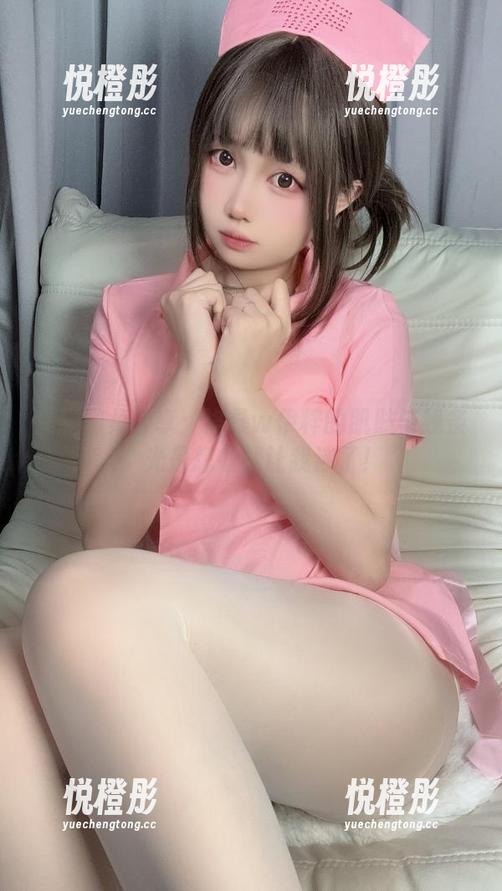 洛桑w伊梓 美腿图集分享:洛桑w伊梓的肌肤与线条,光是想象就让我迷了!