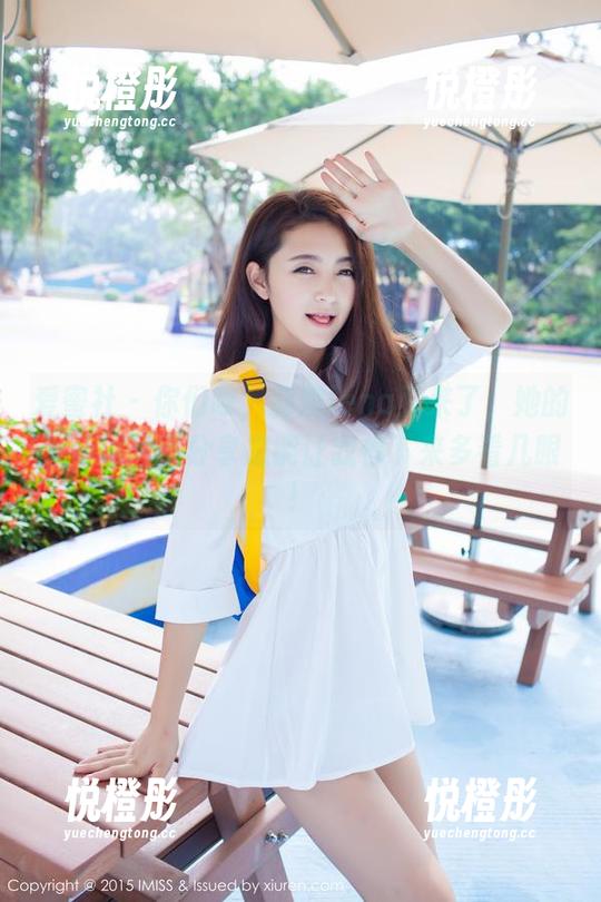 爱蜜社-莉娜lena 爱蜜社 - 你们瞧,莉娜lena又来了,她的双马尾写真分享总能让我停下来多看几眼!