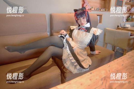 最新写真！瞧瞧白易子教主的日常，跟寂静的画框相撞