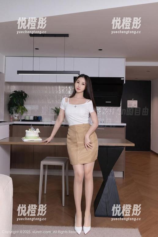 秀人网-安然anran 秀人网 - 夏日的不羁与安然anran的自由–图集分享,无需跟风。