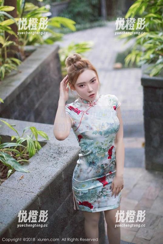 秀人网-战姝羽Zina 秀人网 - 哇,战姝羽Zina的护士系列美图,这分享的意义可不止于美好了!